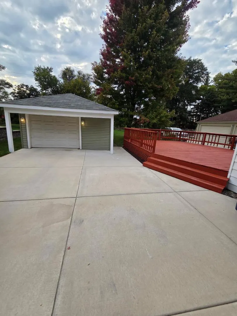 908 Beach Avenue IL