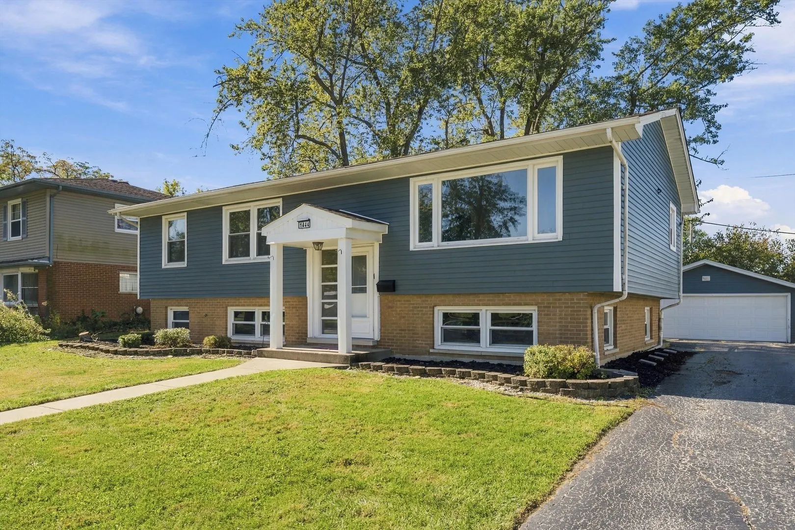 1444 East Street IL