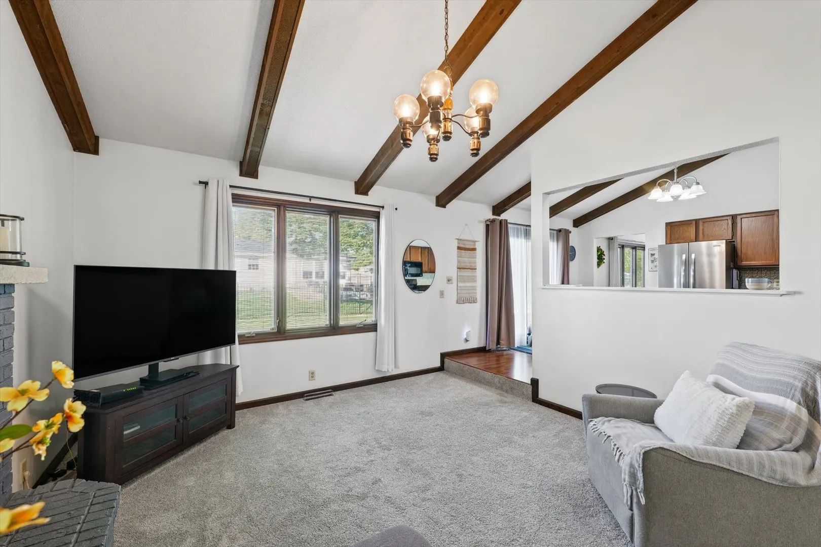104 Surrey Court IL