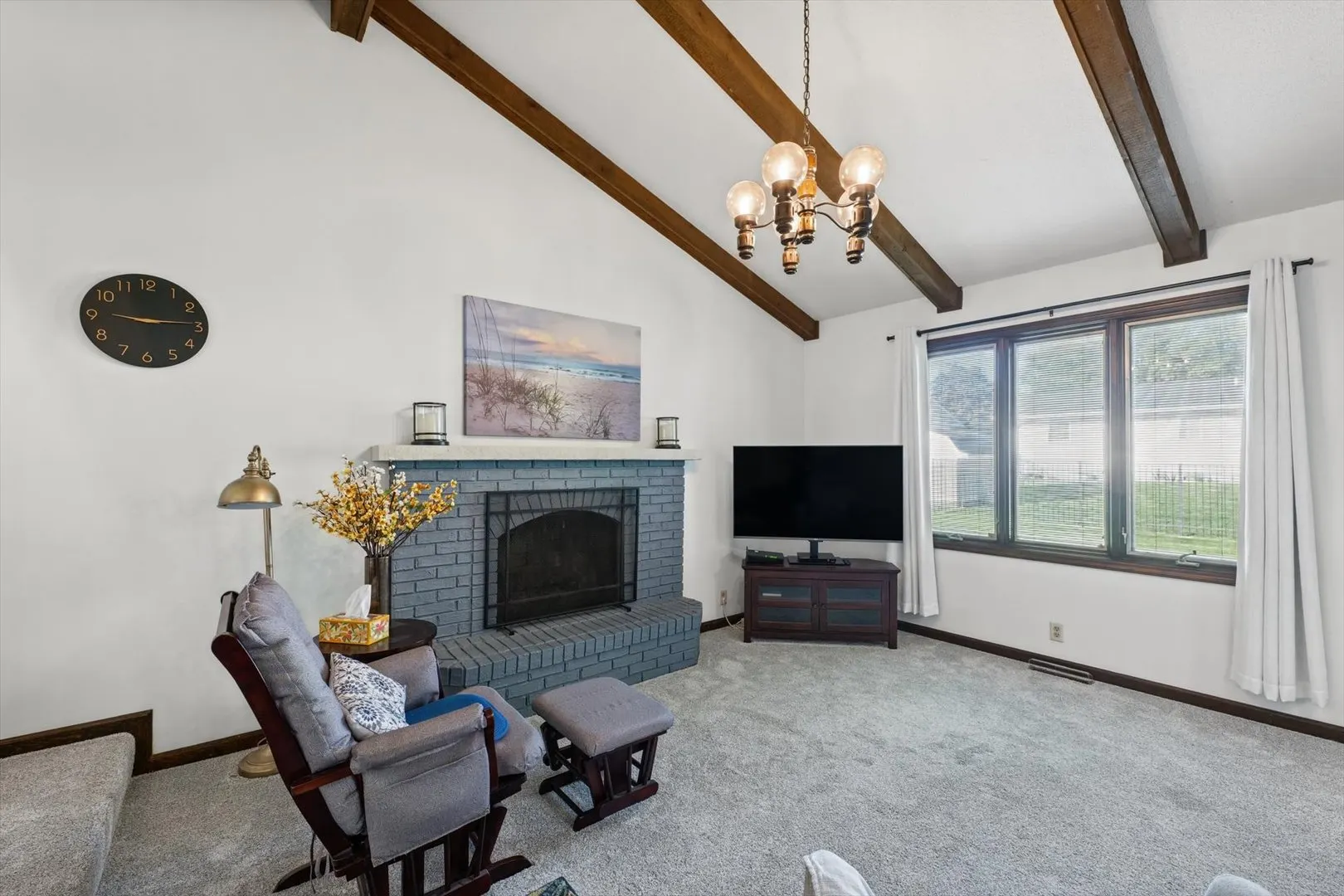 104 Surrey Court IL