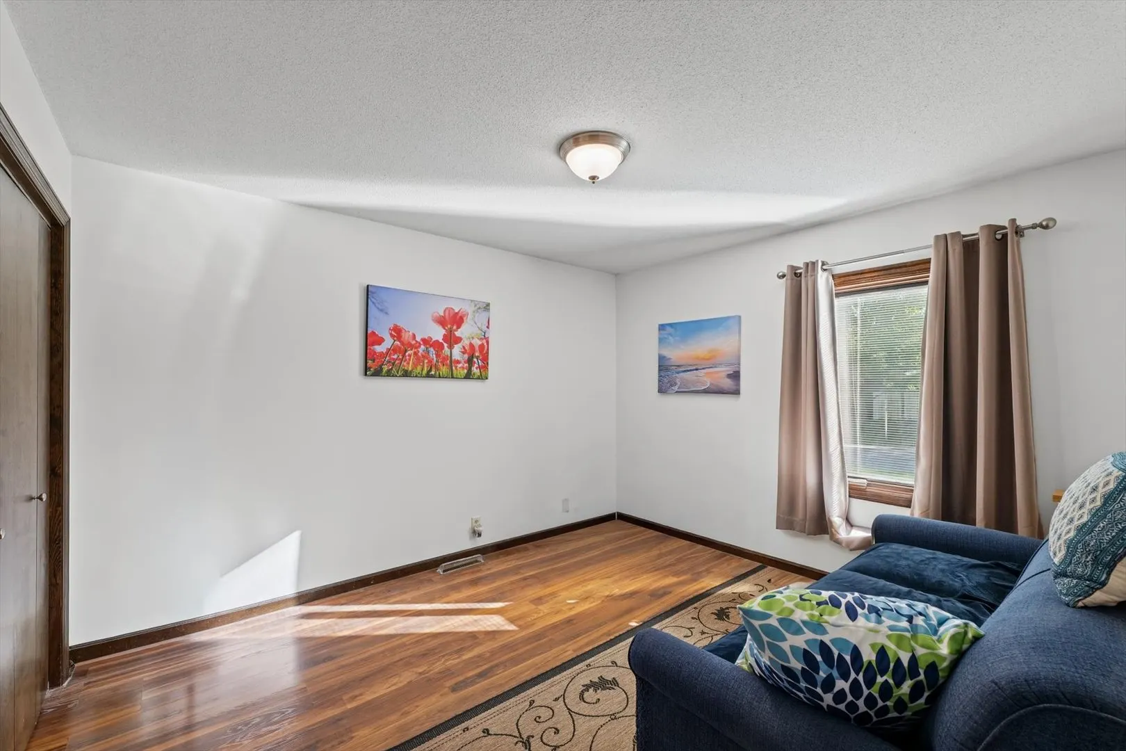 104 Surrey Court IL