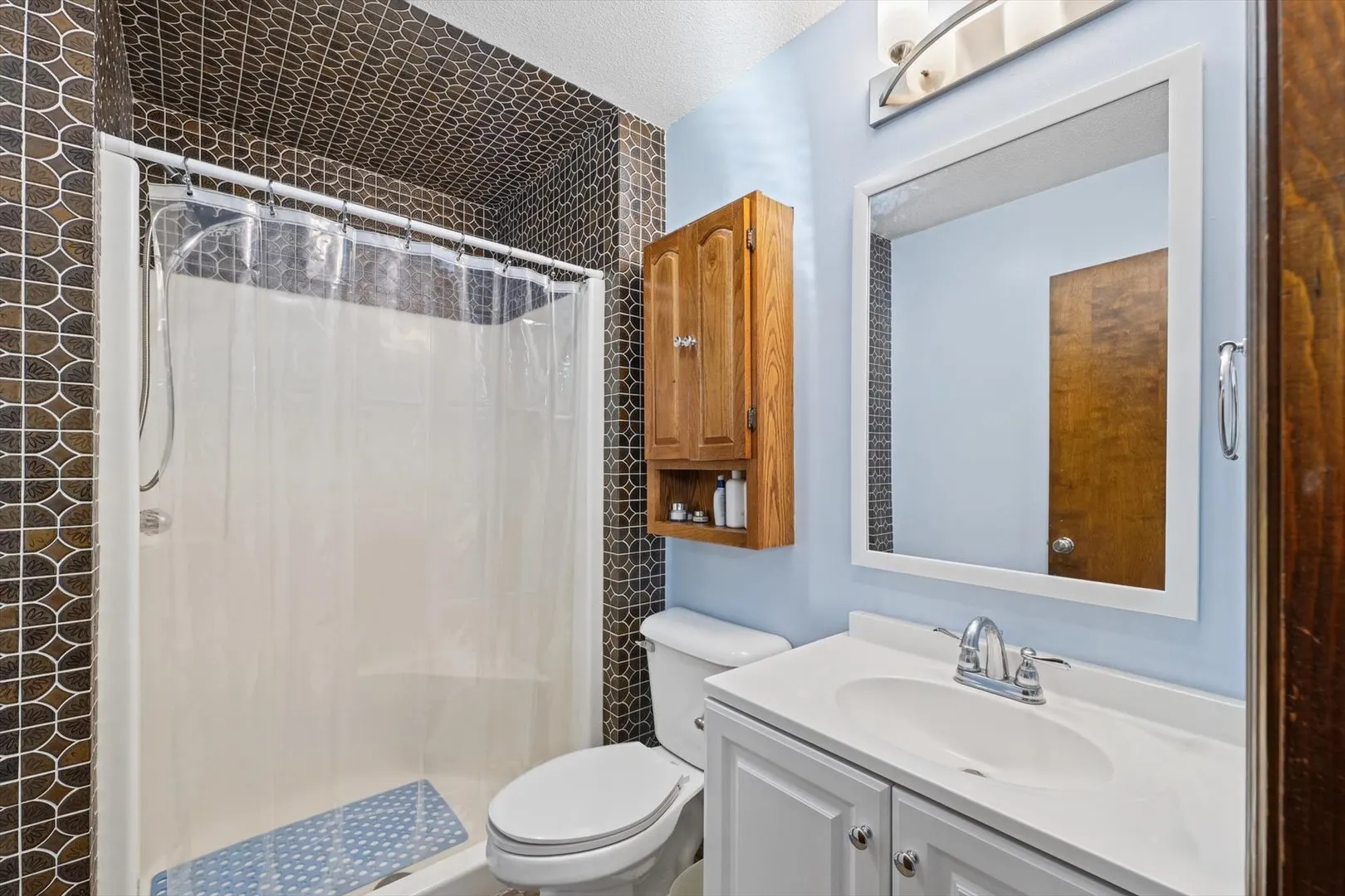 104 Surrey Court IL