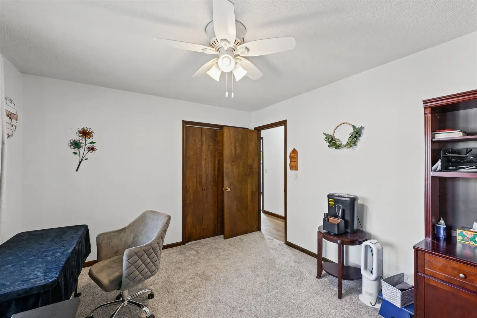 104 Surrey Court IL