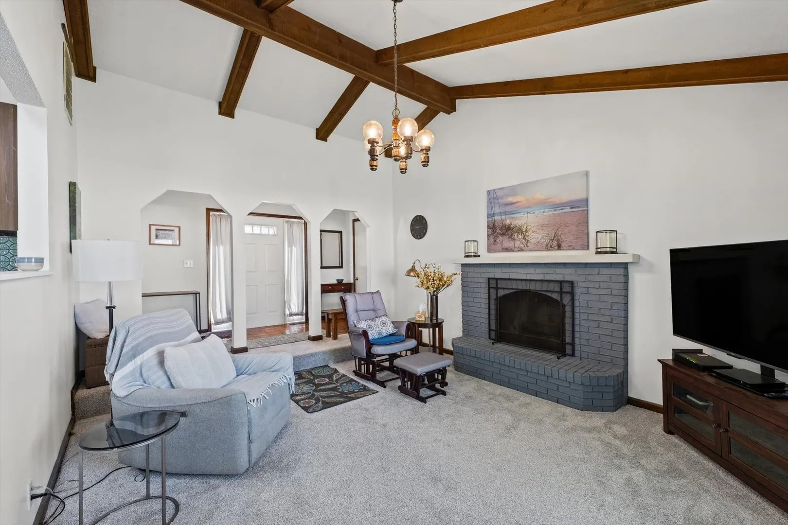 104 Surrey Court IL