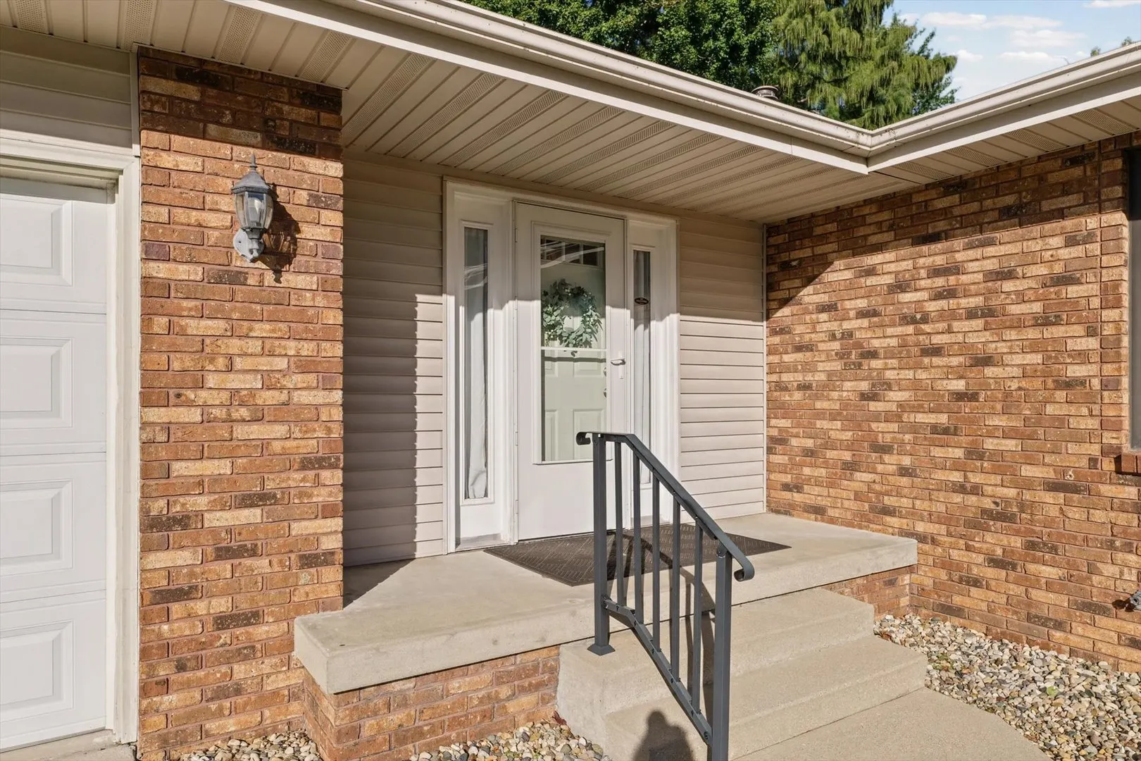 104 Surrey Court IL