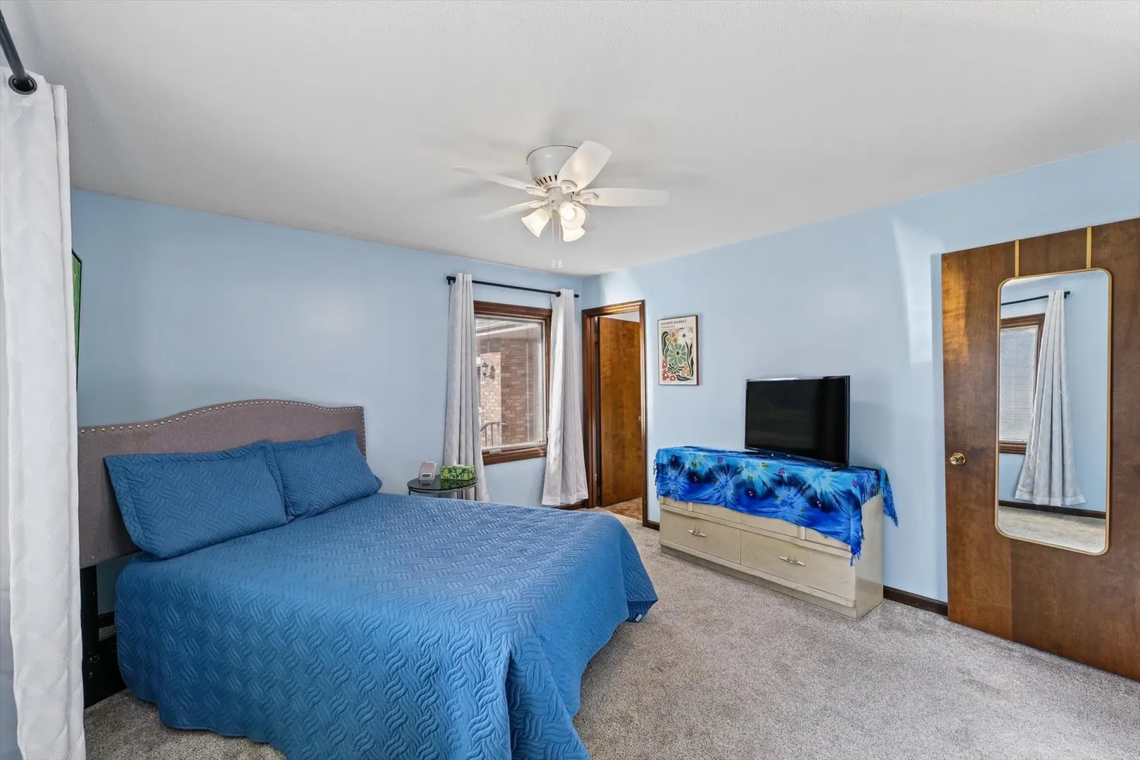 104 Surrey Court IL