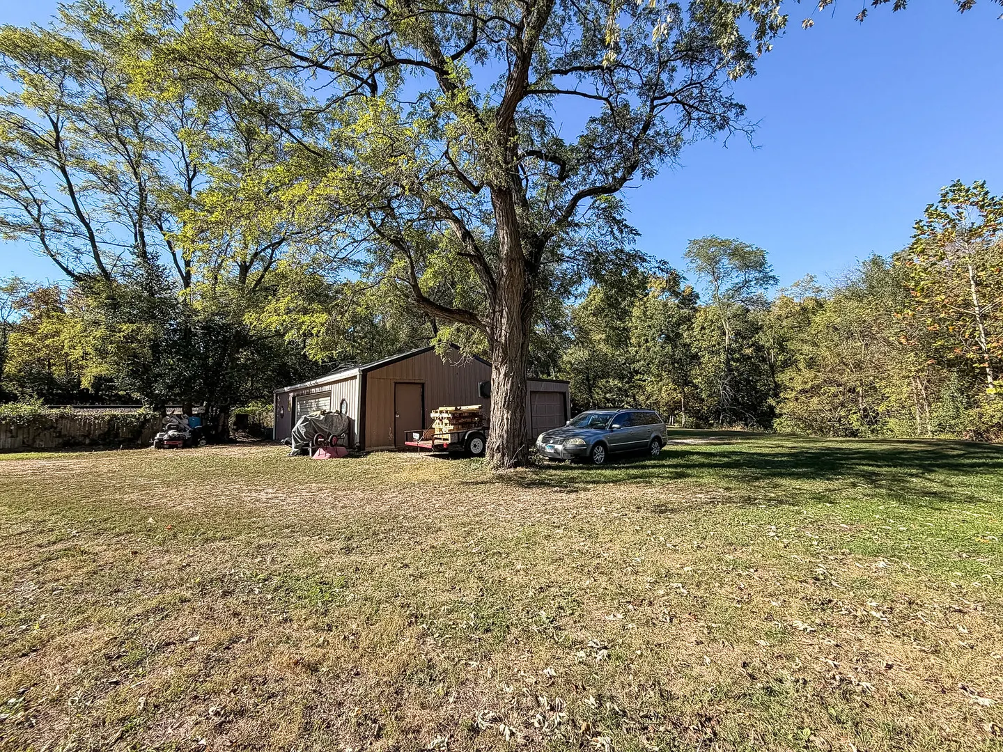 225 E North 6th Street IL