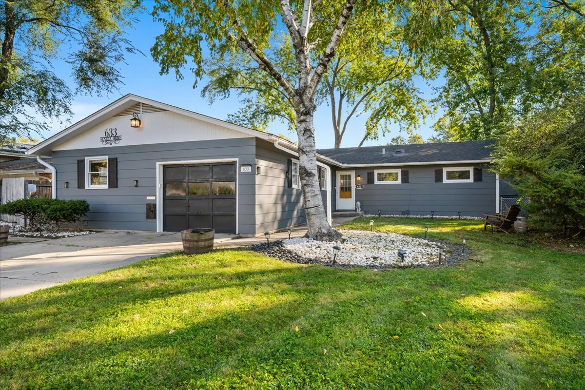 633 Seneca Drive IL