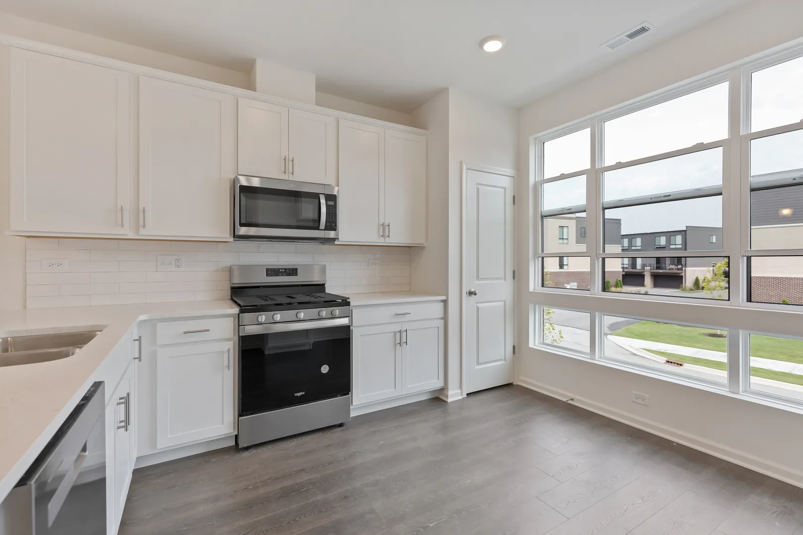 1289 Lakepointe Drive IL