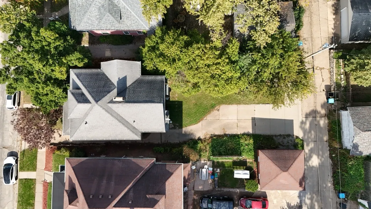 1215-1215 1/2 20TH Street IL