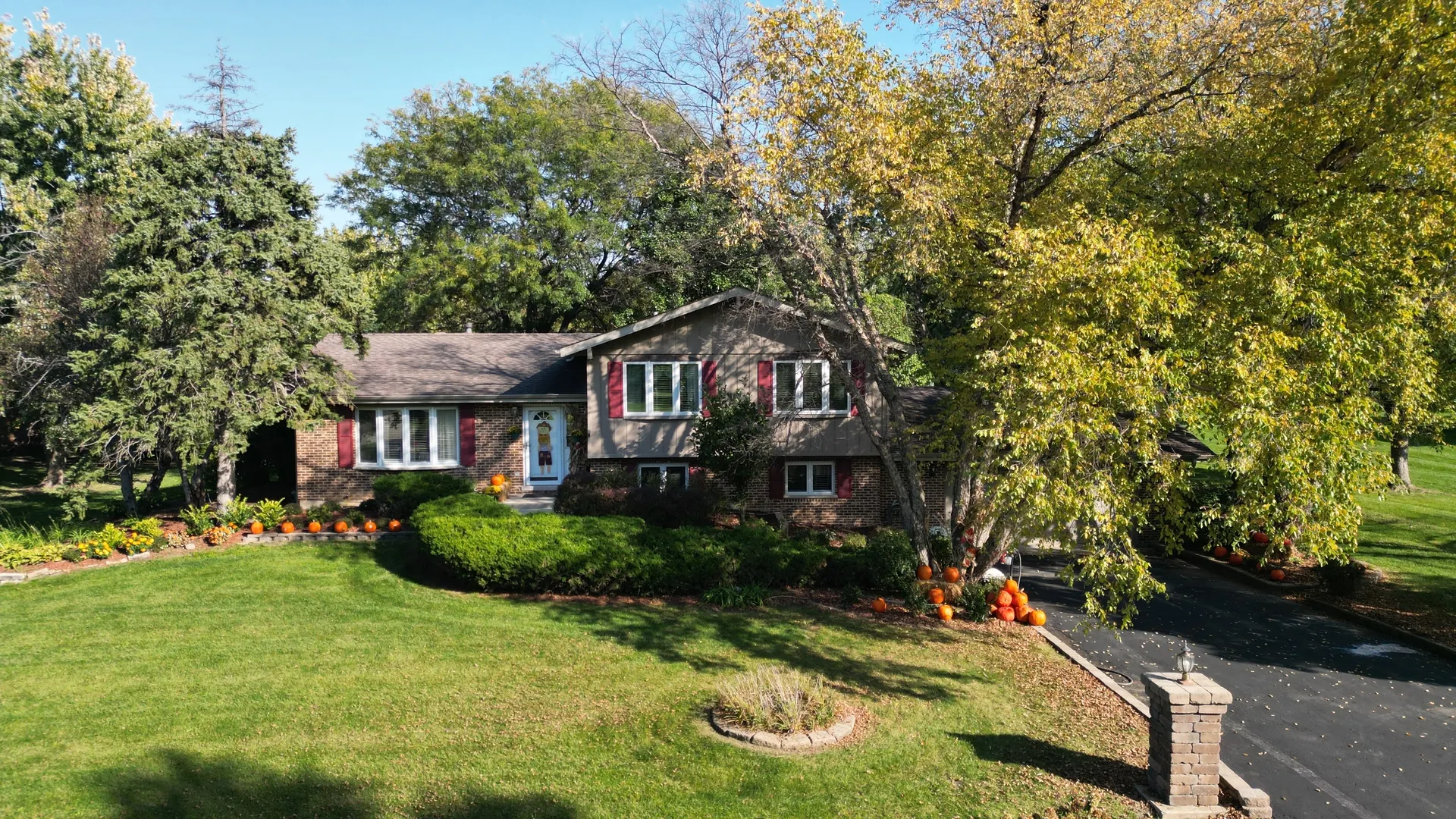 14423 S Stately Oaks Circle IL