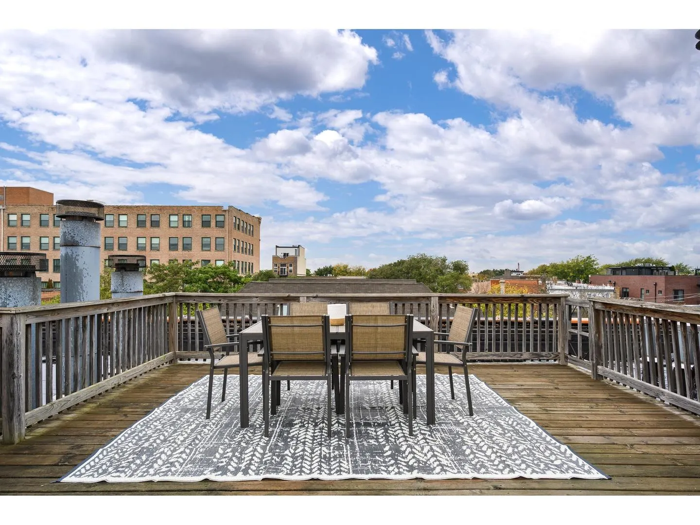 1335 W Altgeld Street IL #3B