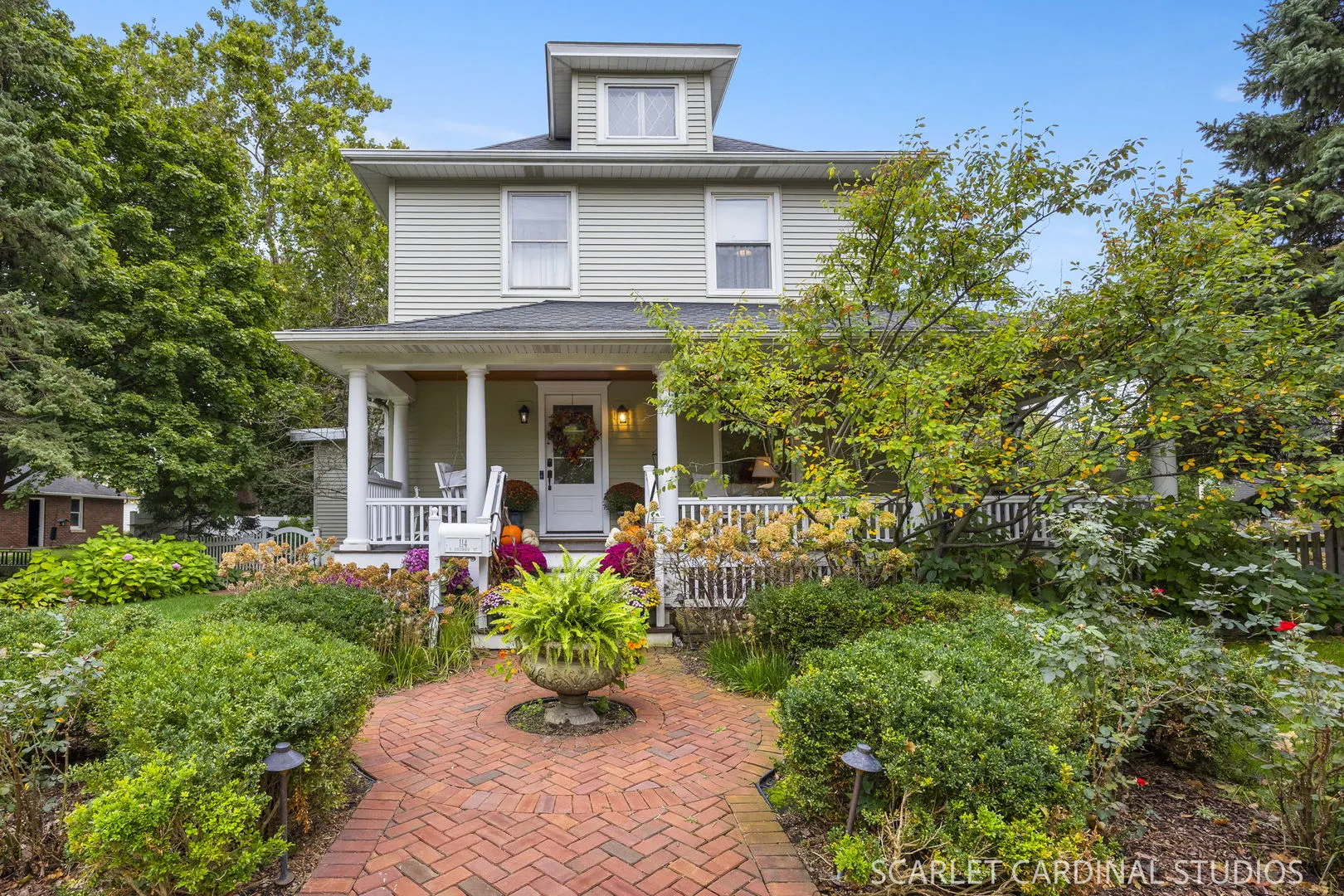 114 S Columbia Street IL