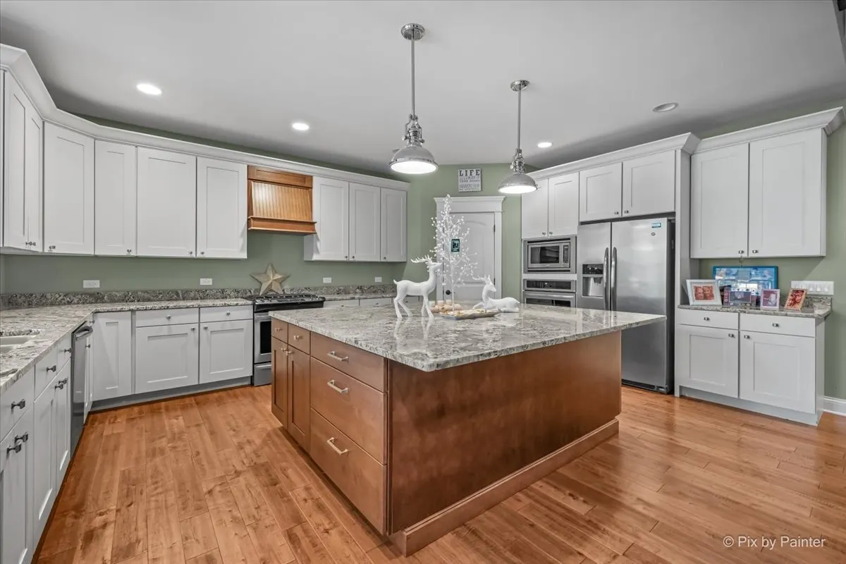 209 Burr Oak Circle IL