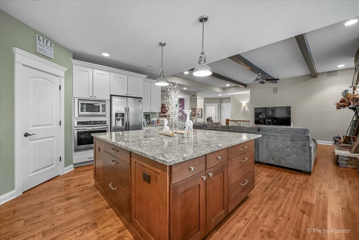 209 Burr Oak Circle IL