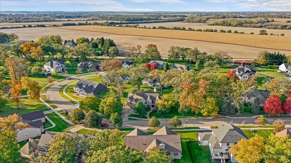 209 Burr Oak Circle IL