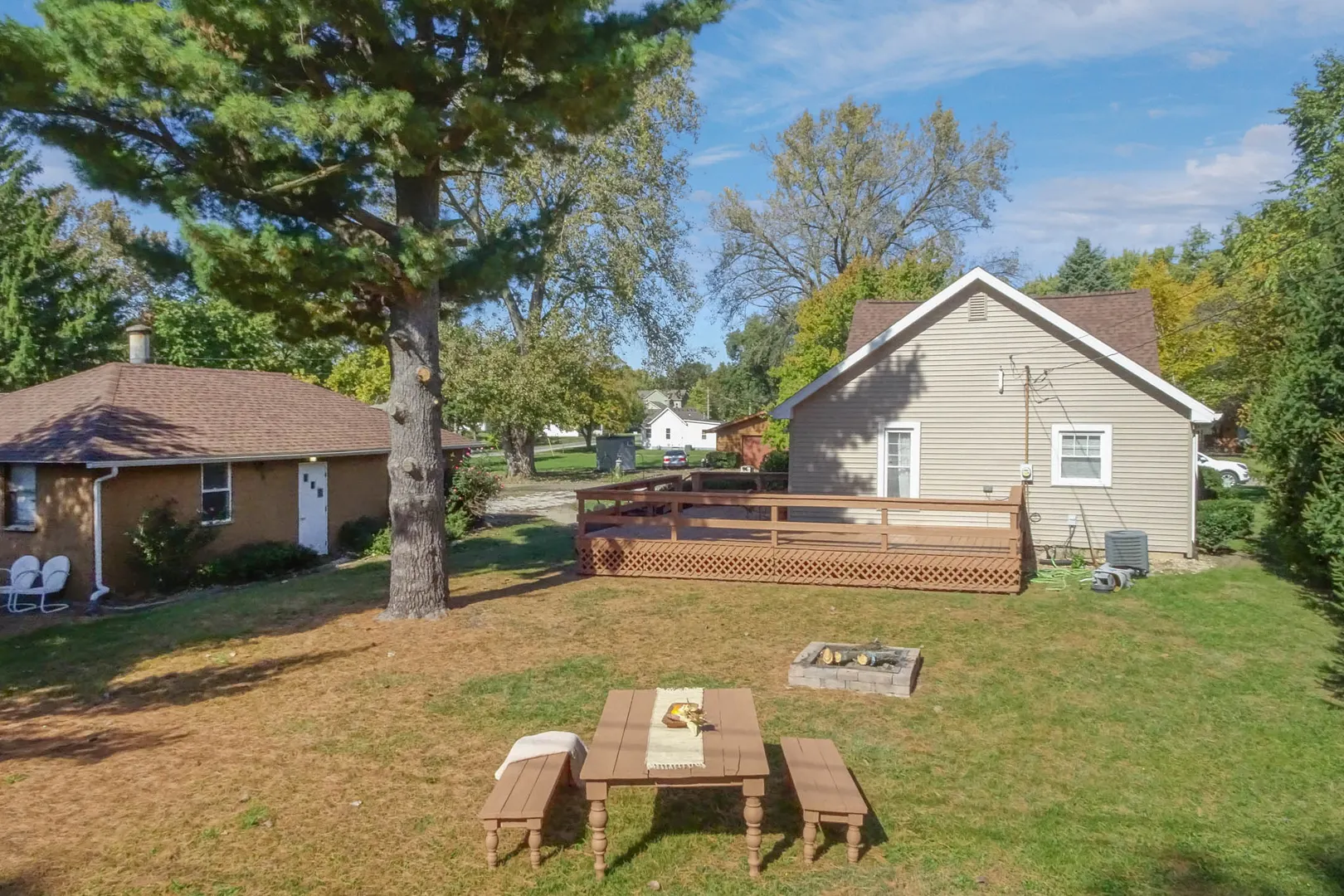 507 E Cherry Street IL