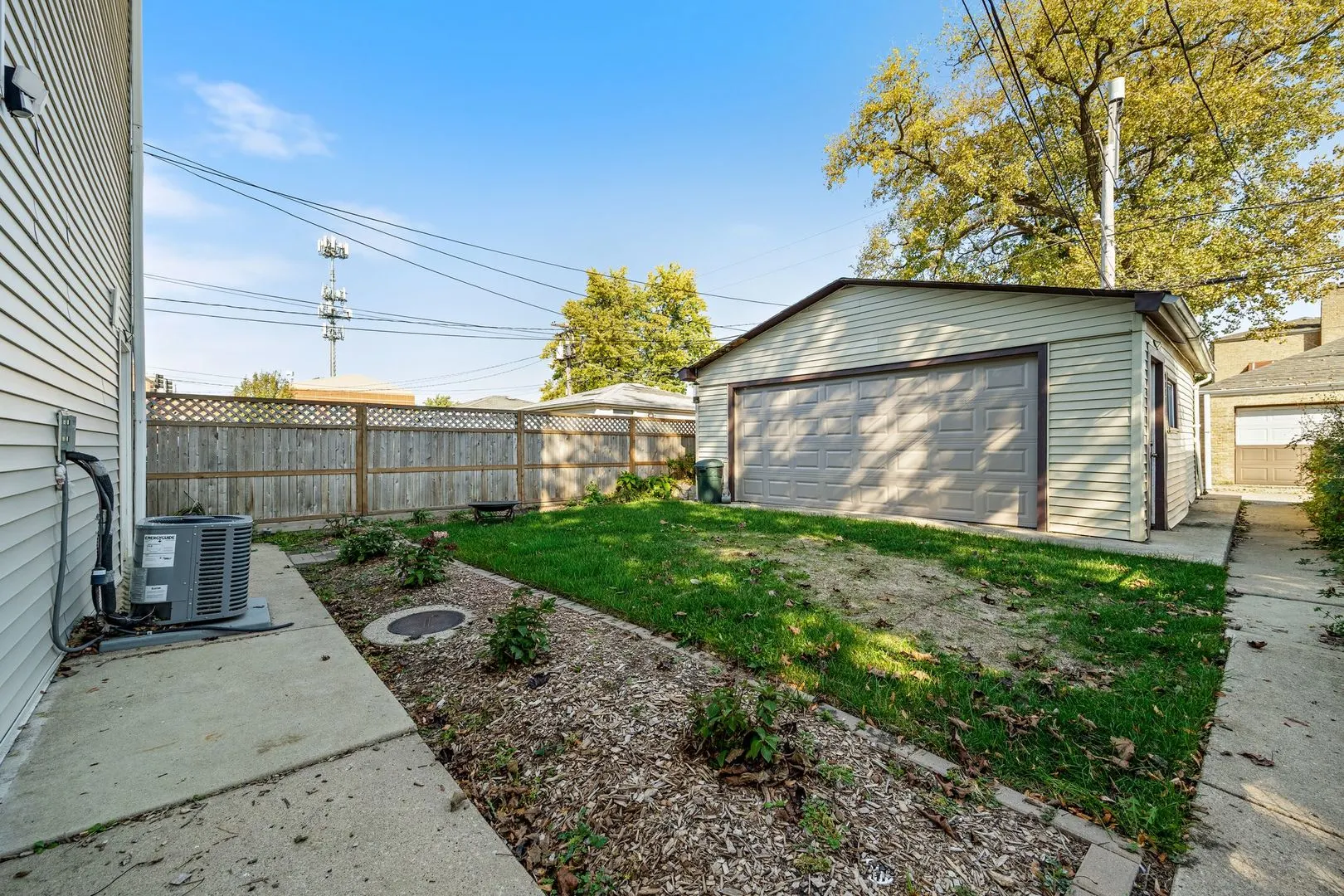1611 Clarence Avenue IL