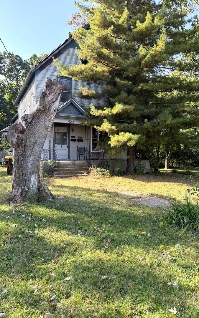 422 E Jackson Street IL