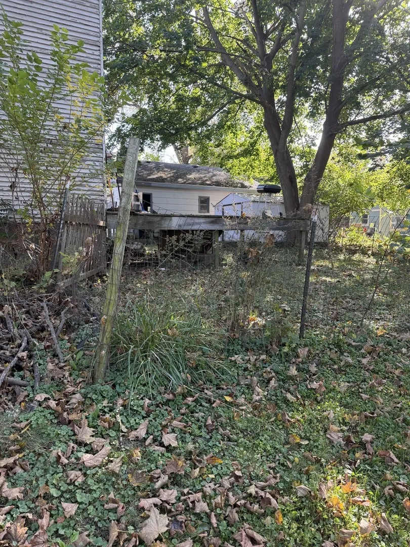 422 E Jackson Street IL