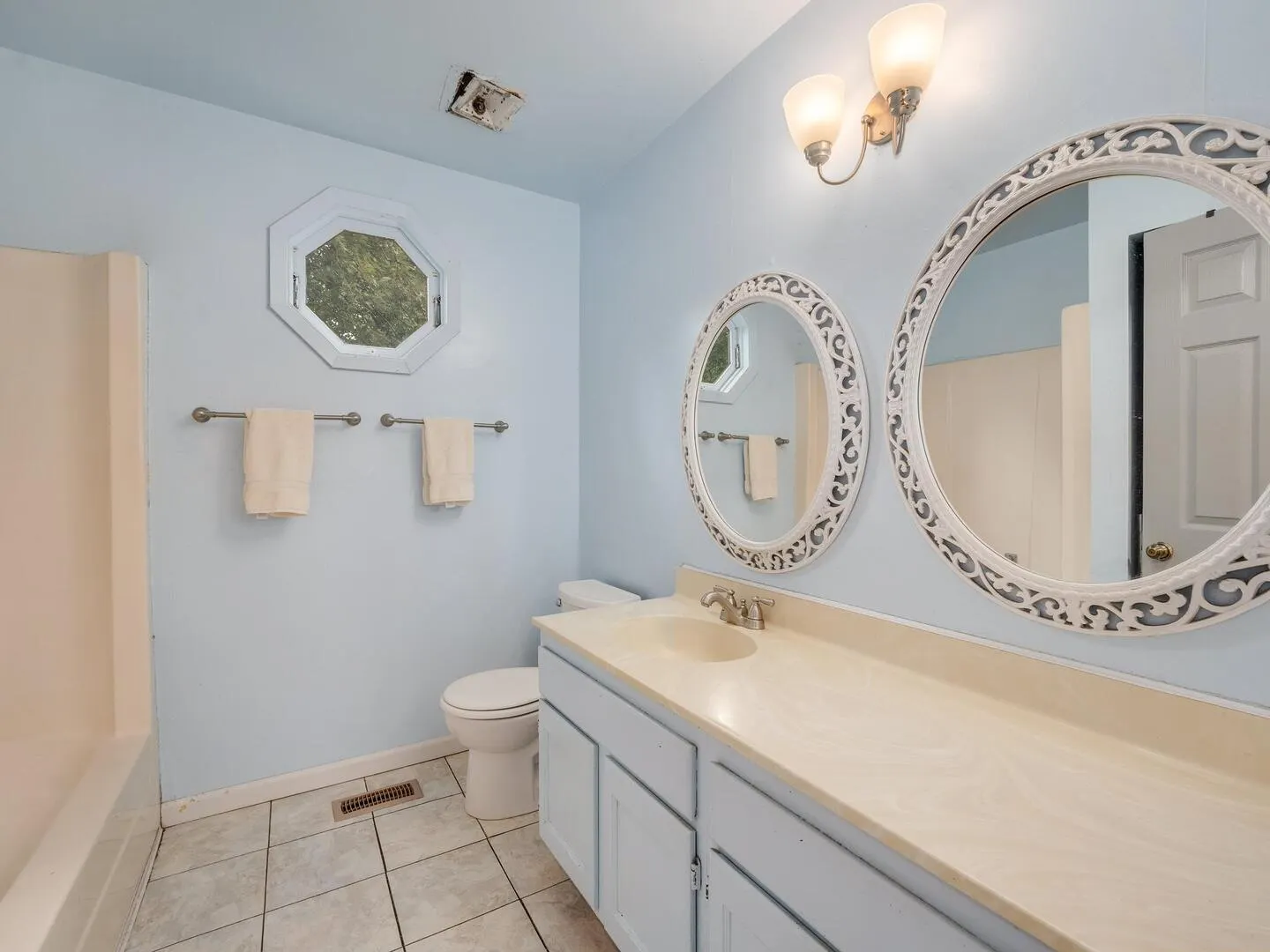 1779 Citadel Drive IL