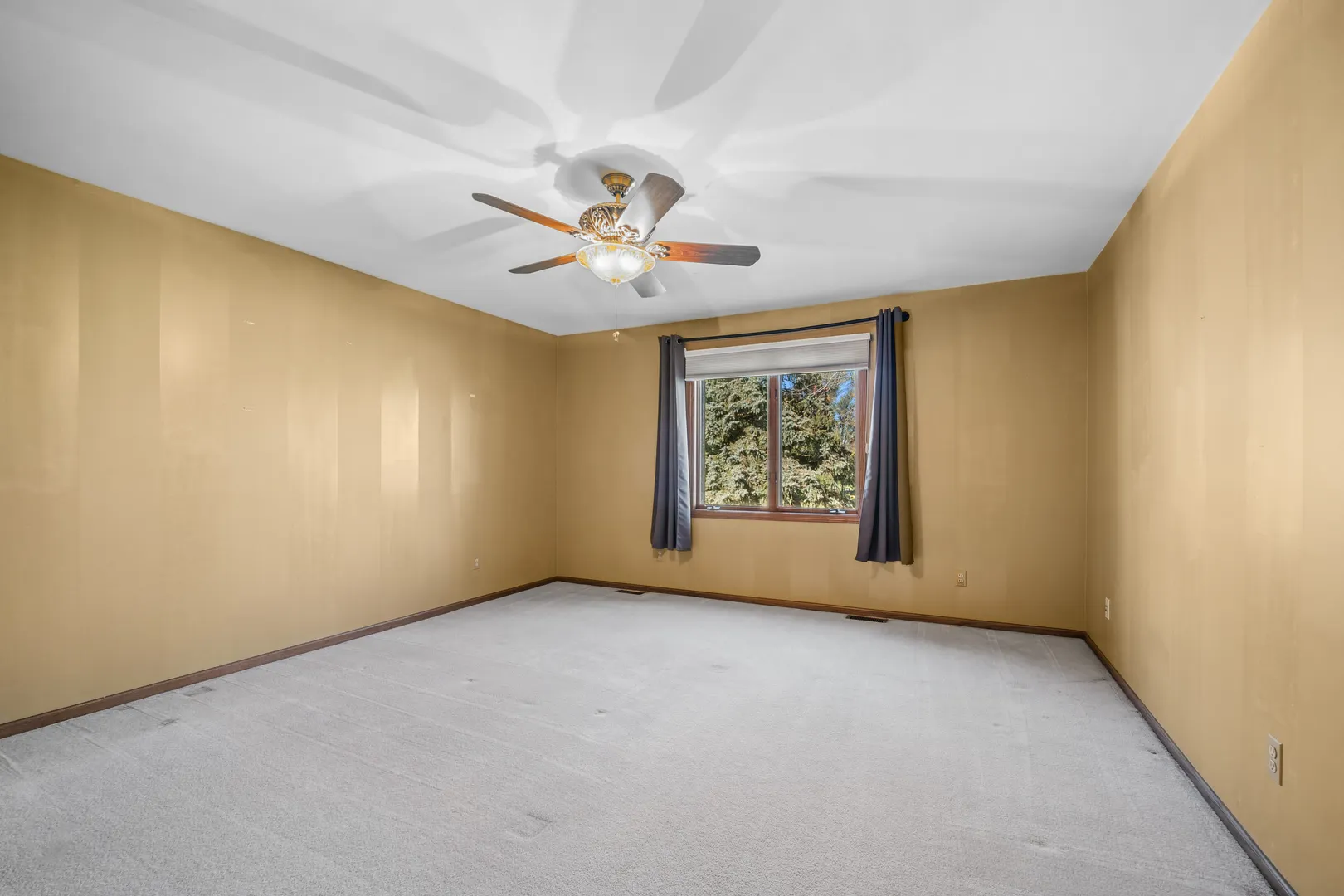 36W650 W Ridgewood Lane IL