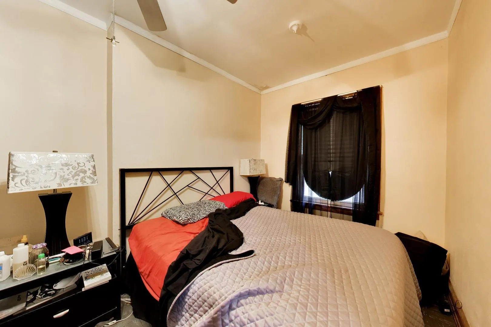 1228 W 74th Place IL