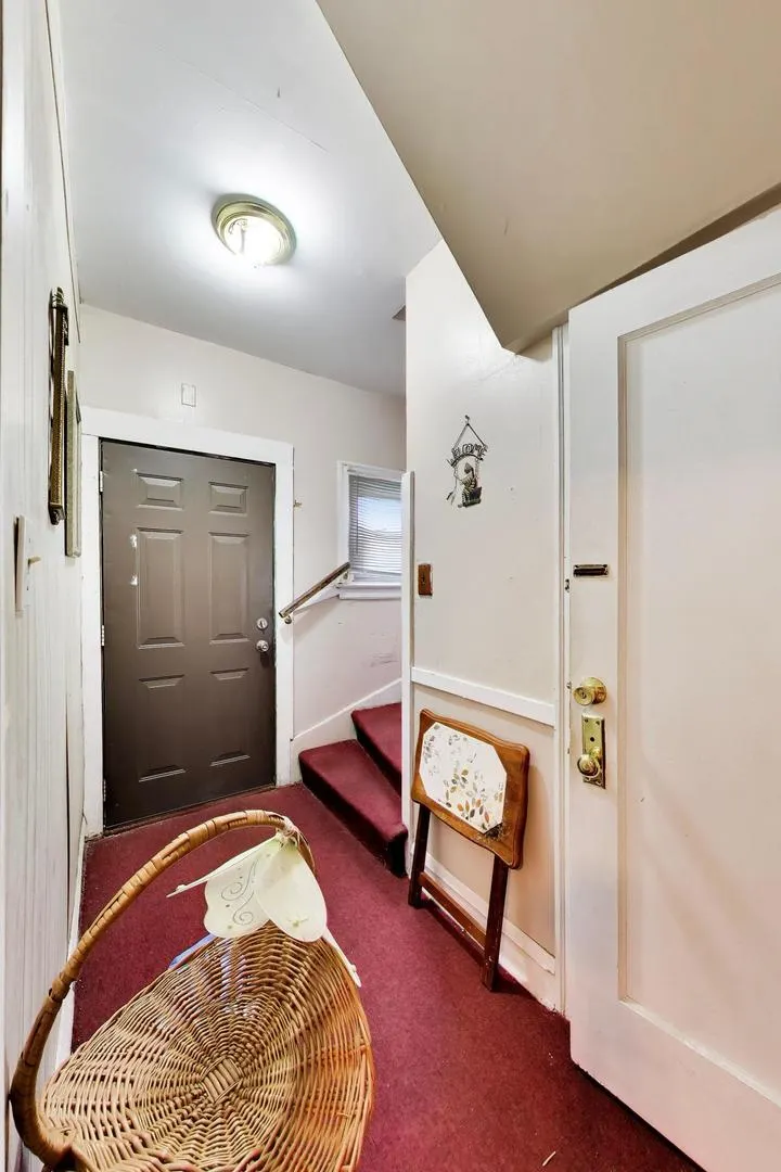 1228 W 74th Place IL