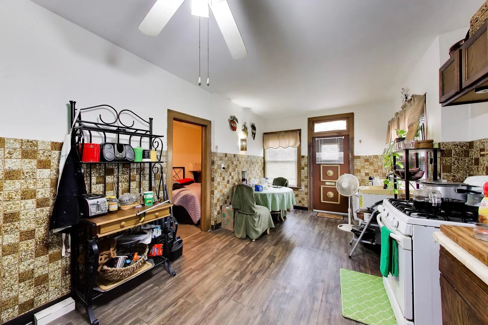 1228 W 74th Place IL