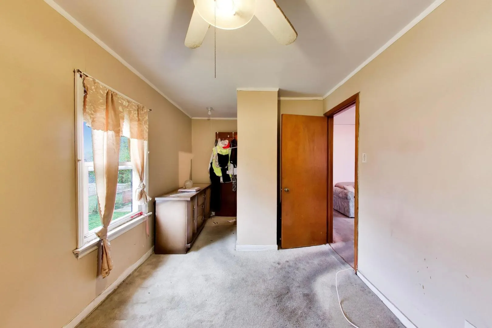 1228 W 74th Place IL