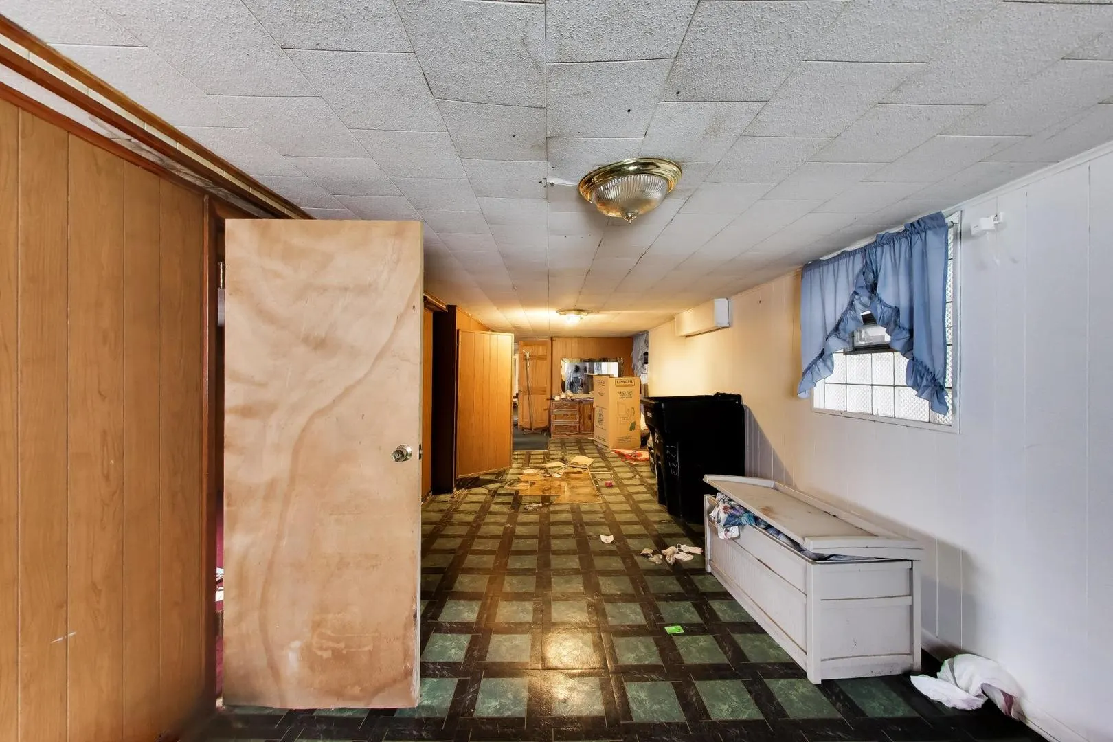 1228 W 74th Place IL