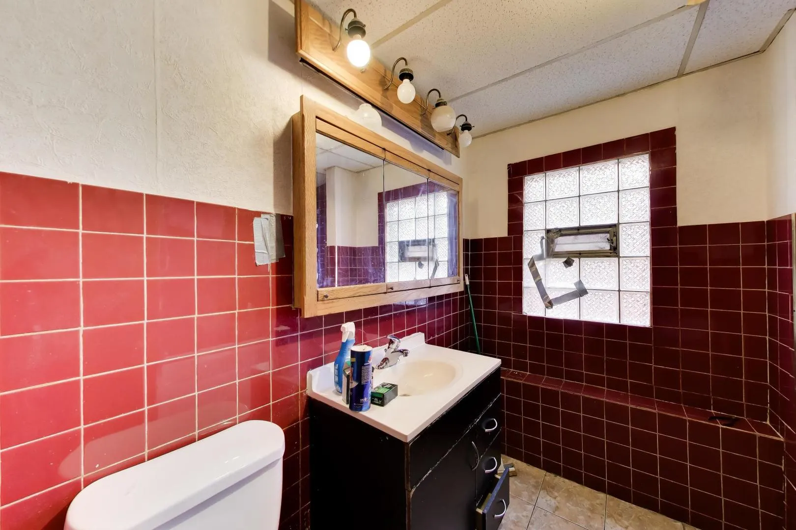 1228 W 74th Place IL