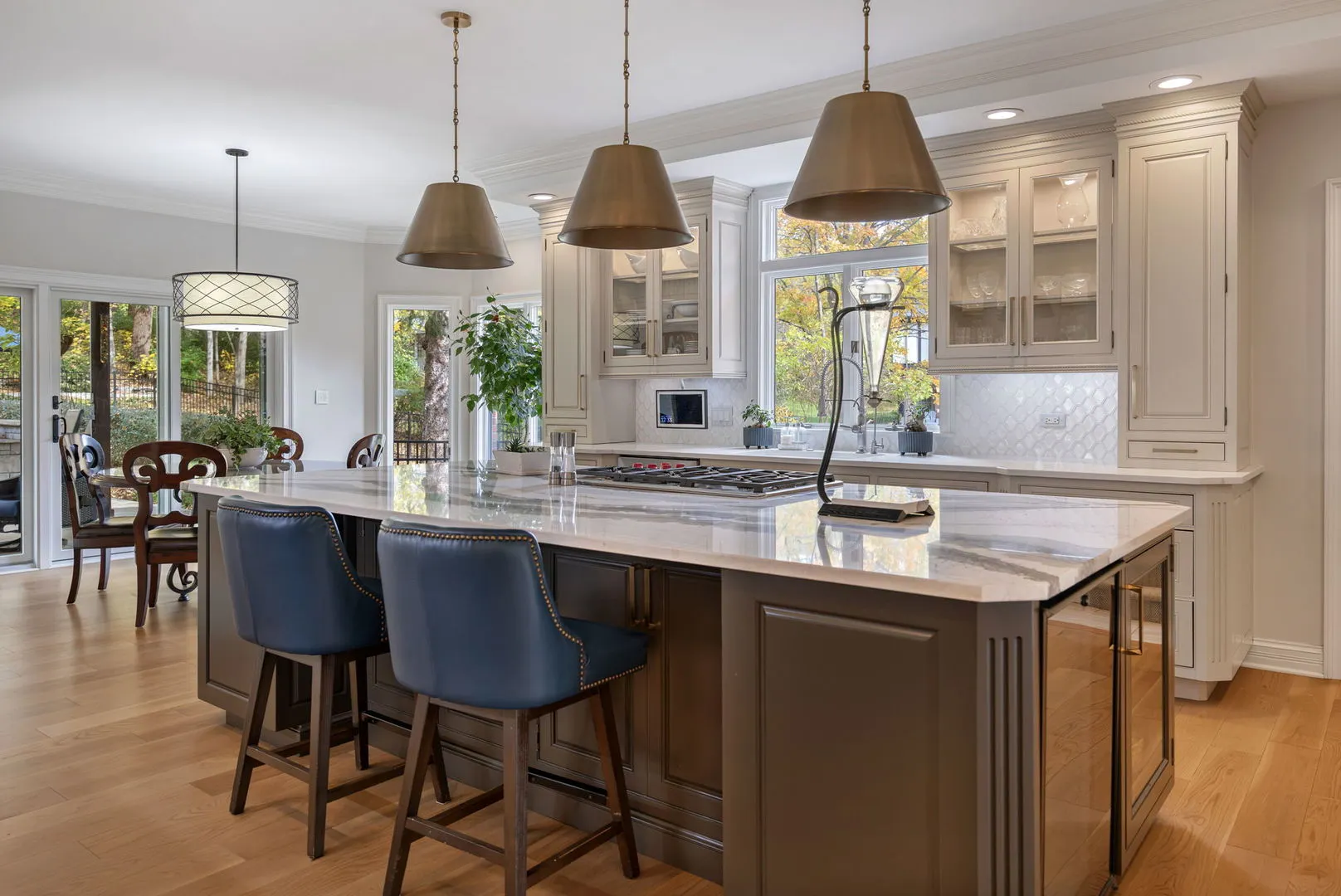 602 Fox Glen Drive IL