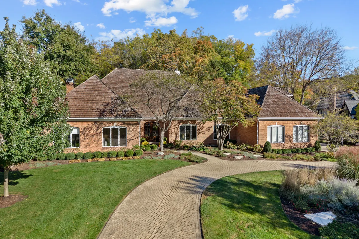 602 Fox Glen Drive IL