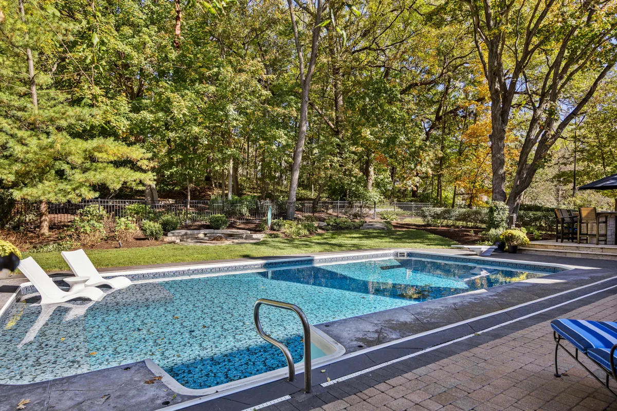 602 Fox Glen Drive IL