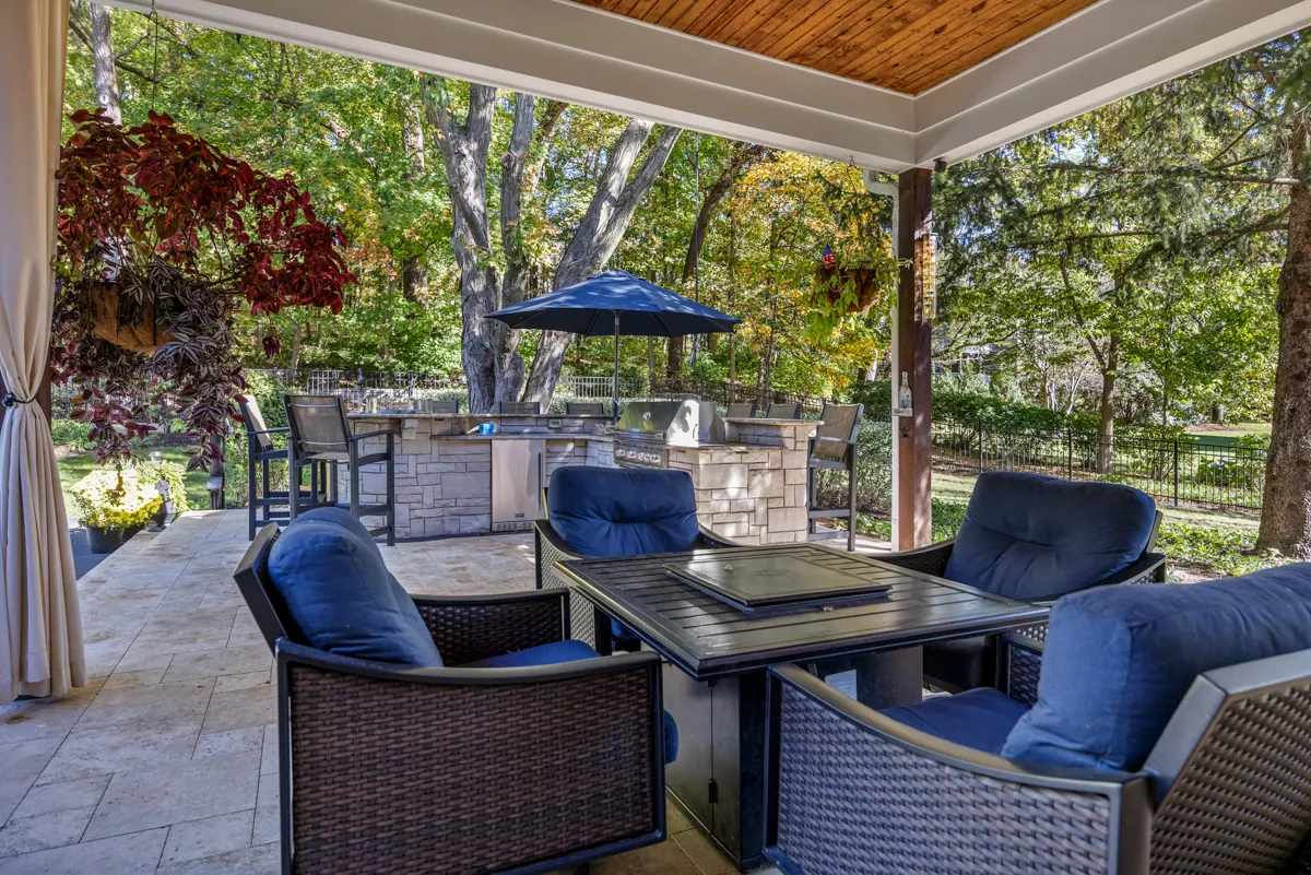 602 Fox Glen Drive IL