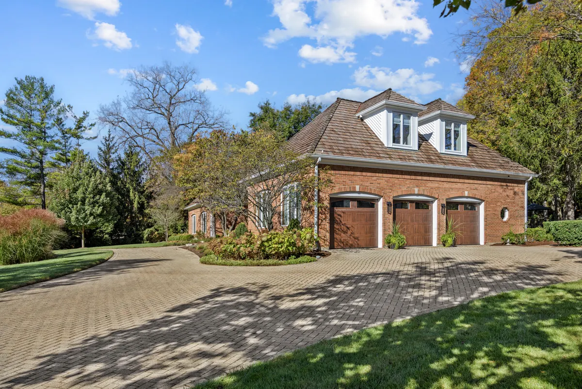 602 Fox Glen Drive IL