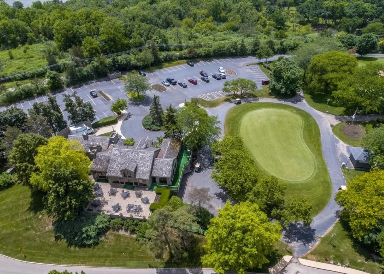 584 Shoreline Road IL