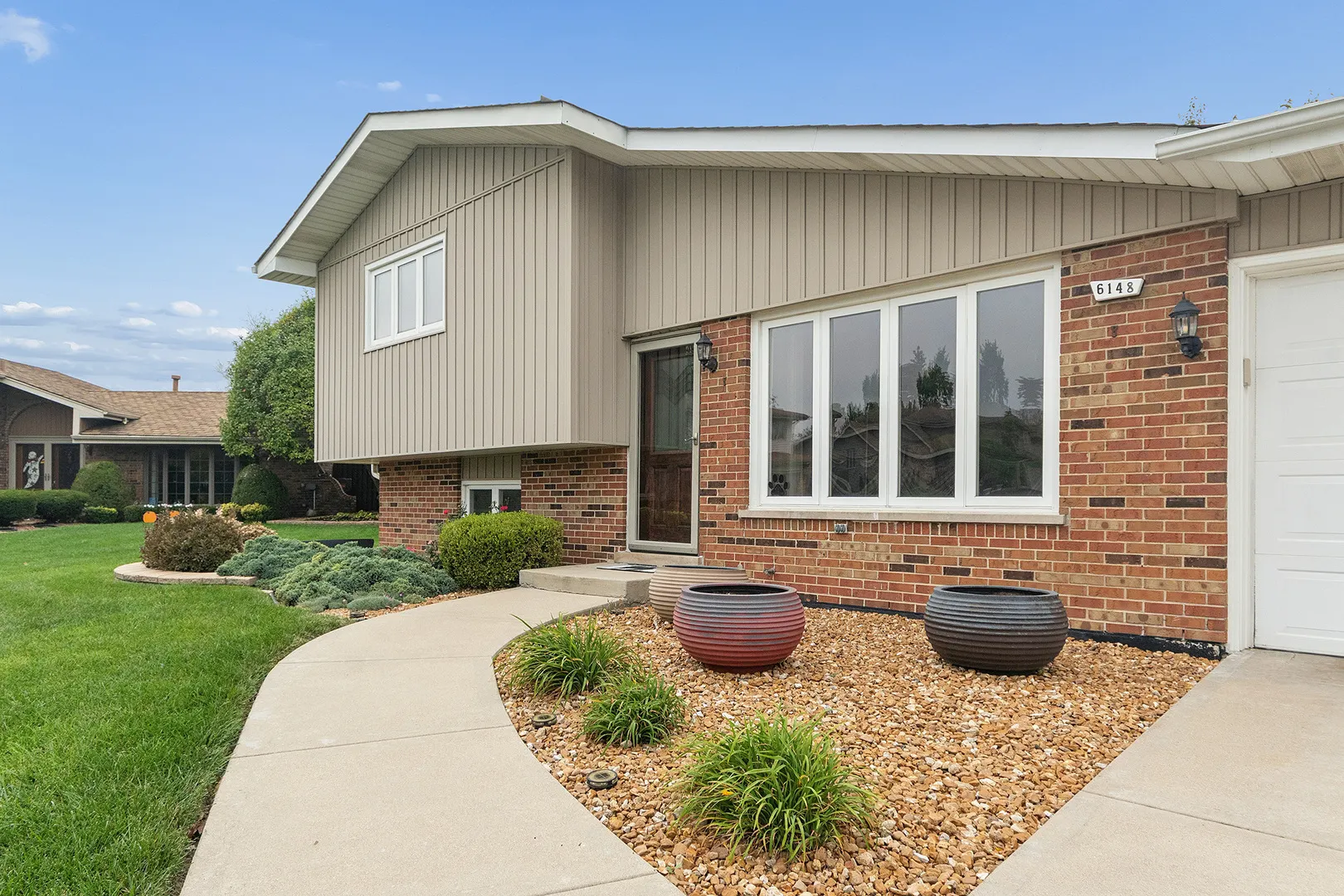6148 La Grande Court IL