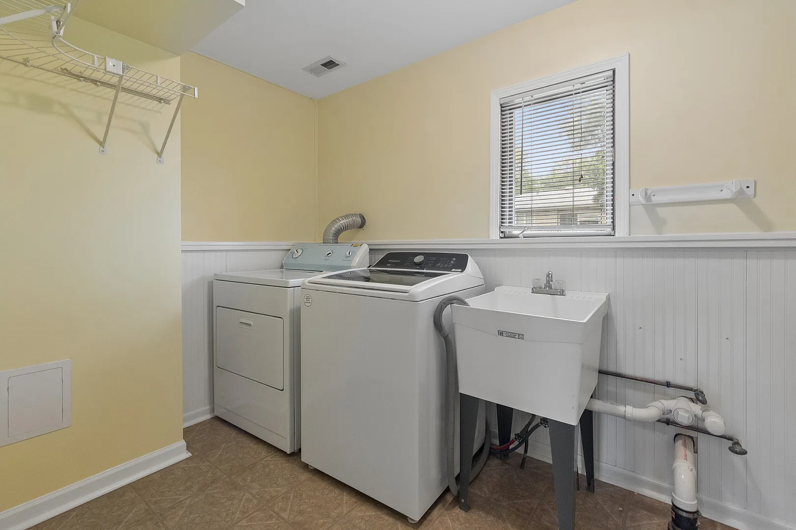 6148 La Grande Court IL