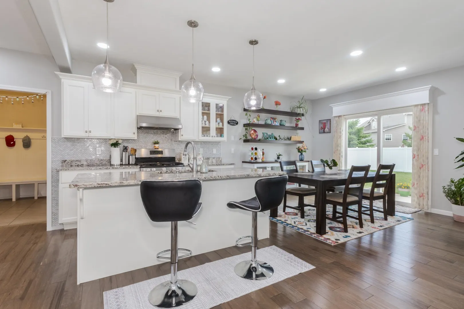 1116 Staghorne Way IL