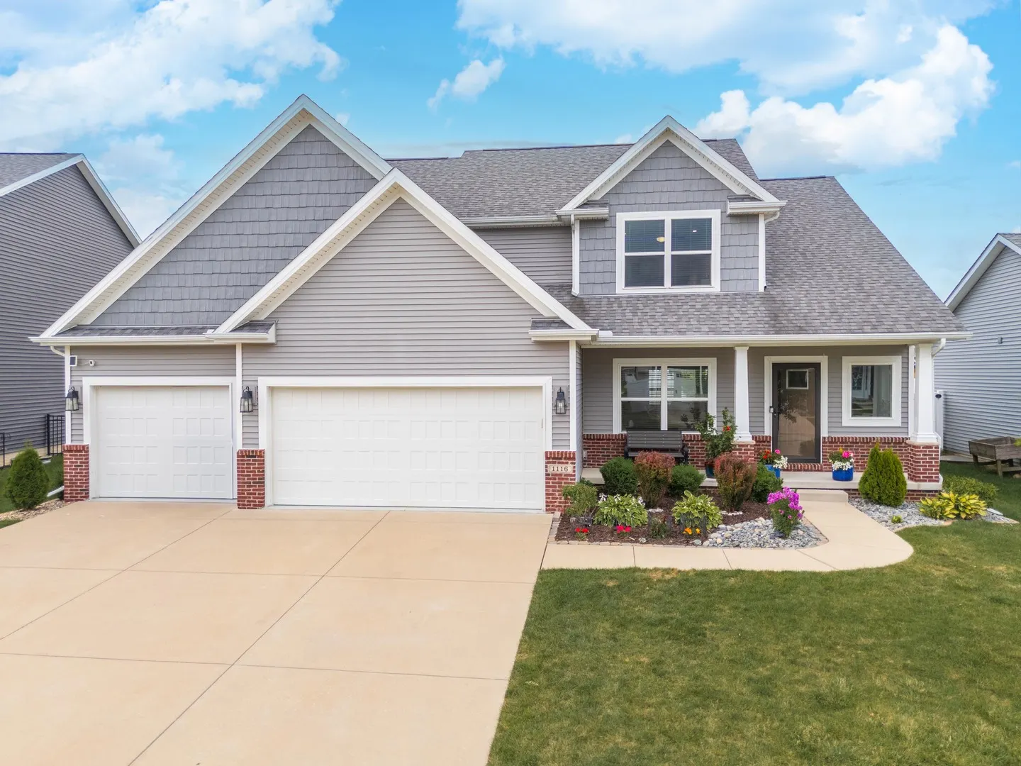 1116 Staghorne Way IL