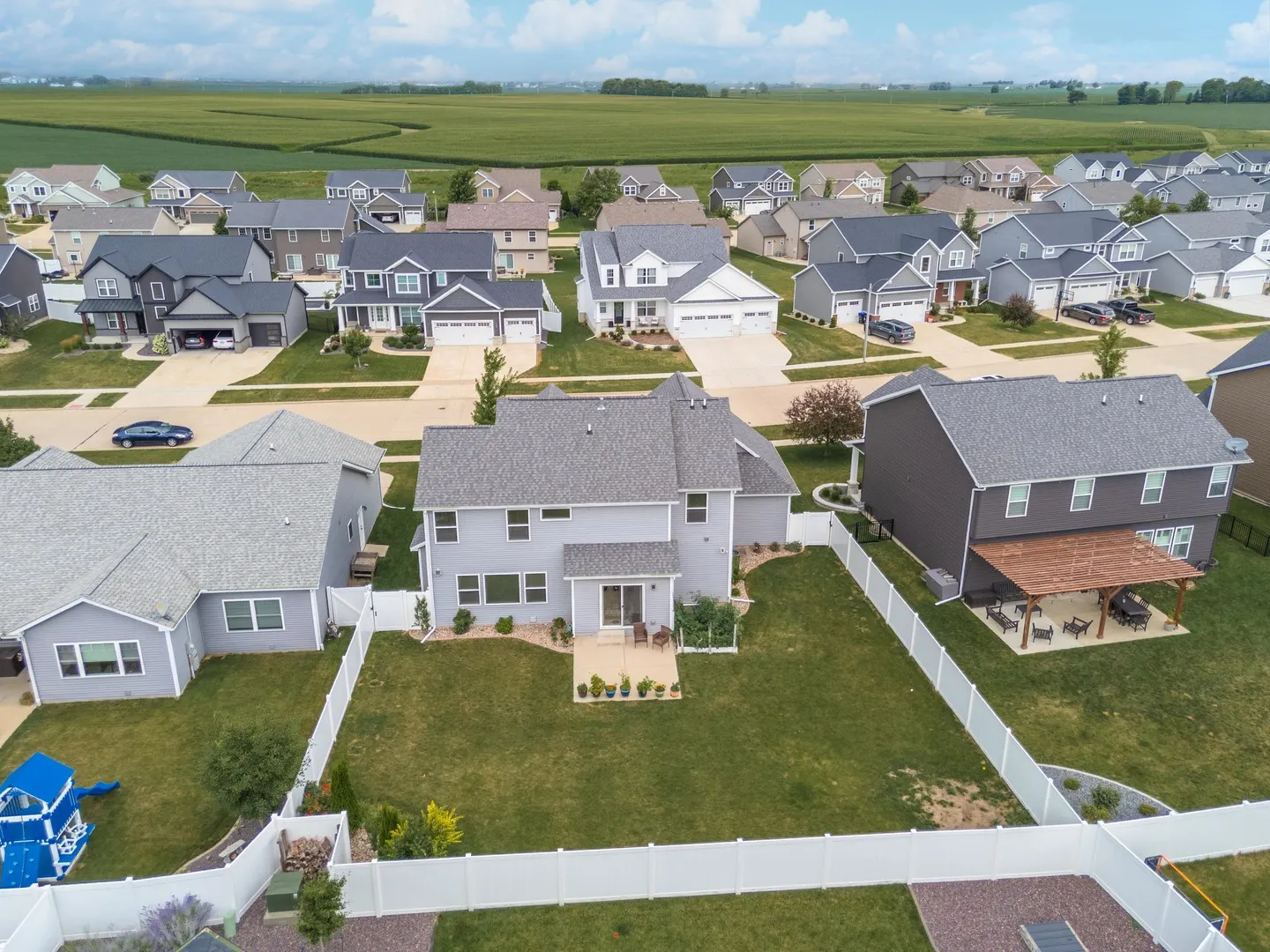 1116 Staghorne Way IL