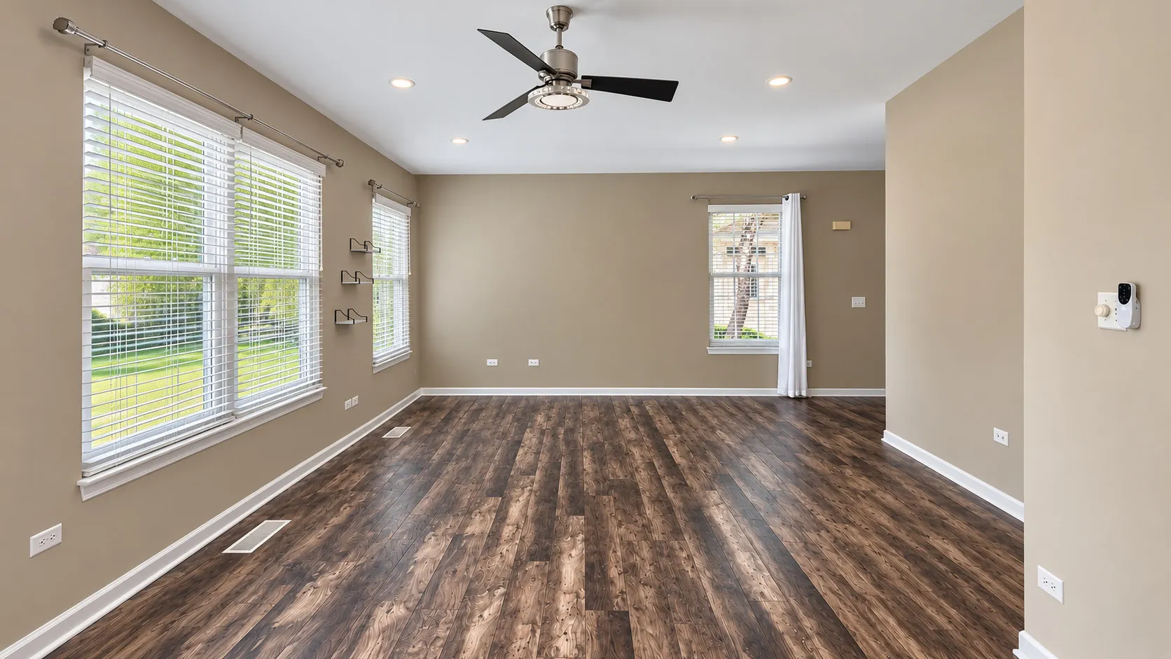 2100 Sunrise Circle IL