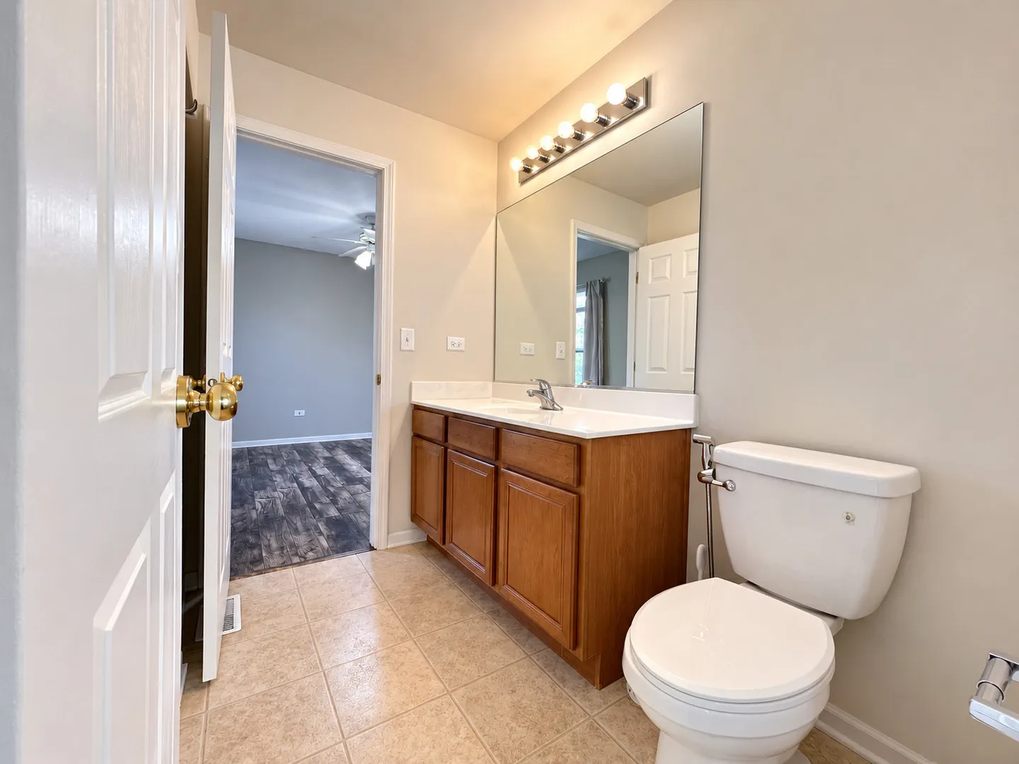 2100 Sunrise Circle IL