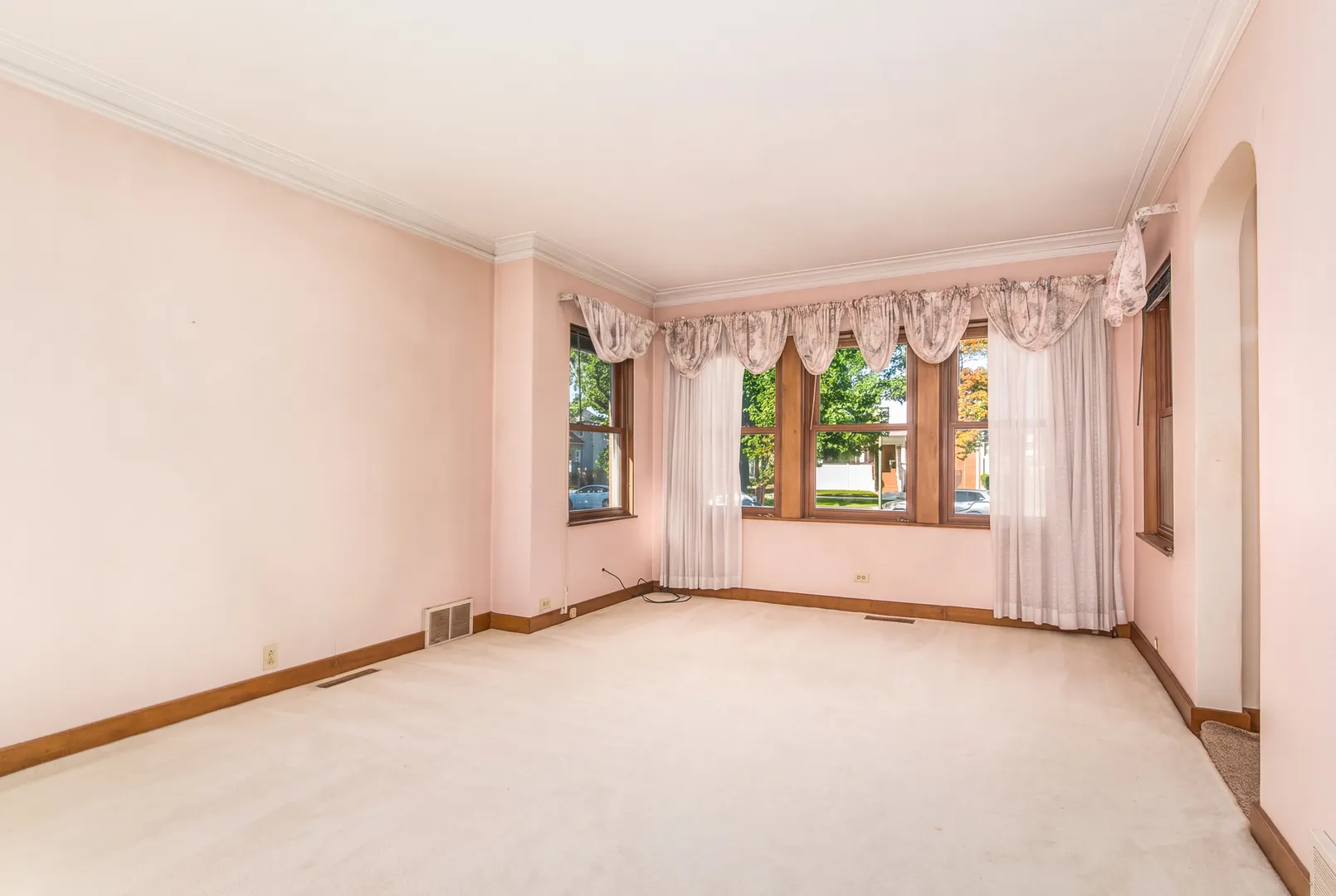 5685 N New Hampshire Avenue IL