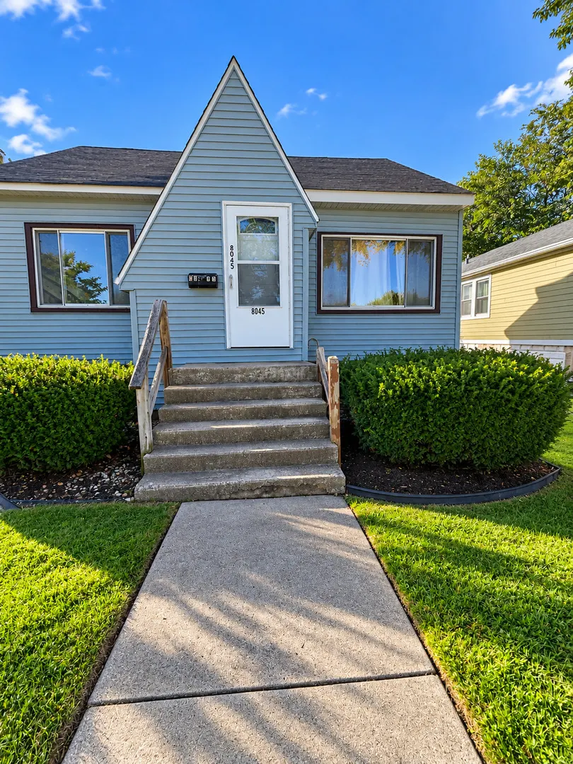 8045 46th Street IL