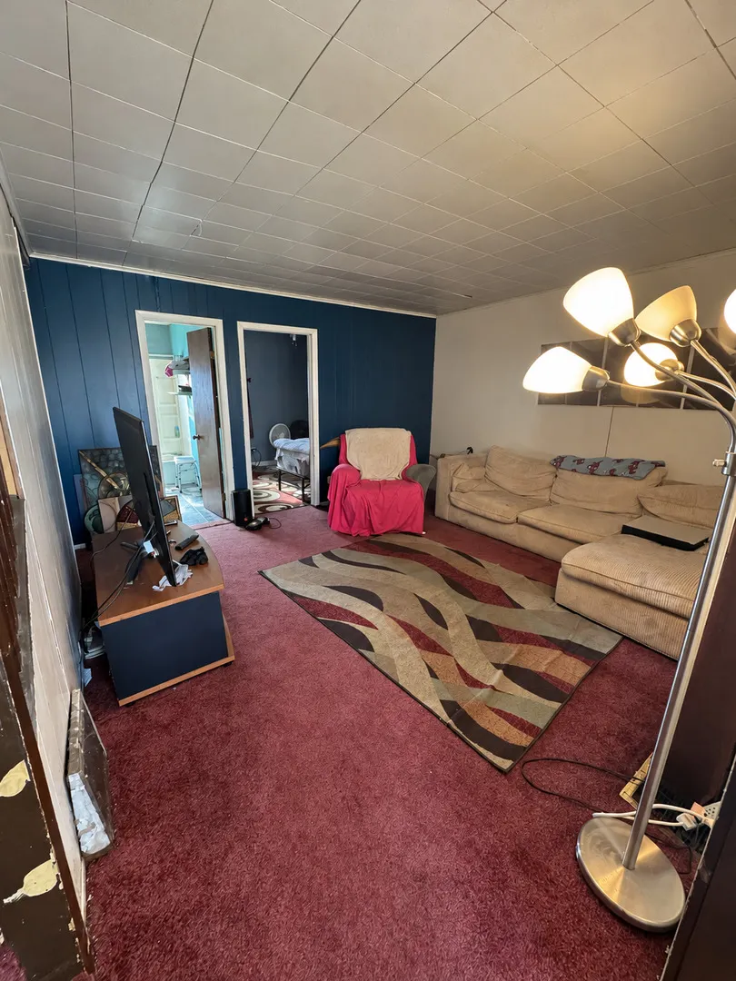 8045 46th Street IL