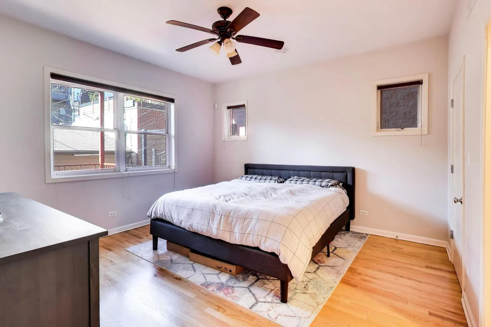 2622 N Mildred Avenue IL #1