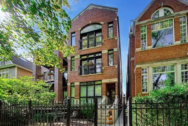 2622 N Mildred Avenue IL #1